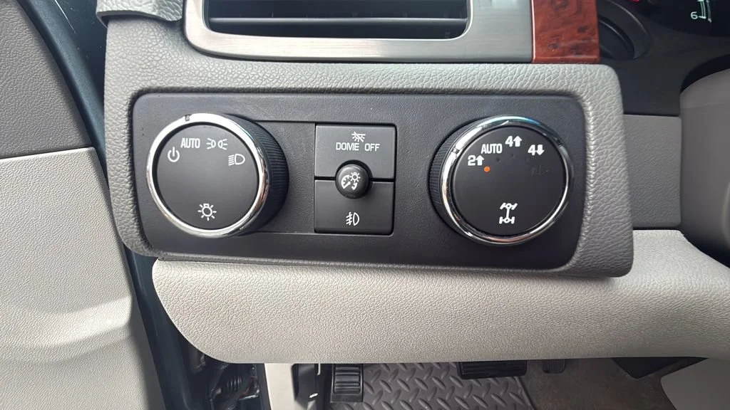 Used 2012 STEALTH GRAY METALLIC GMC SLT image 22