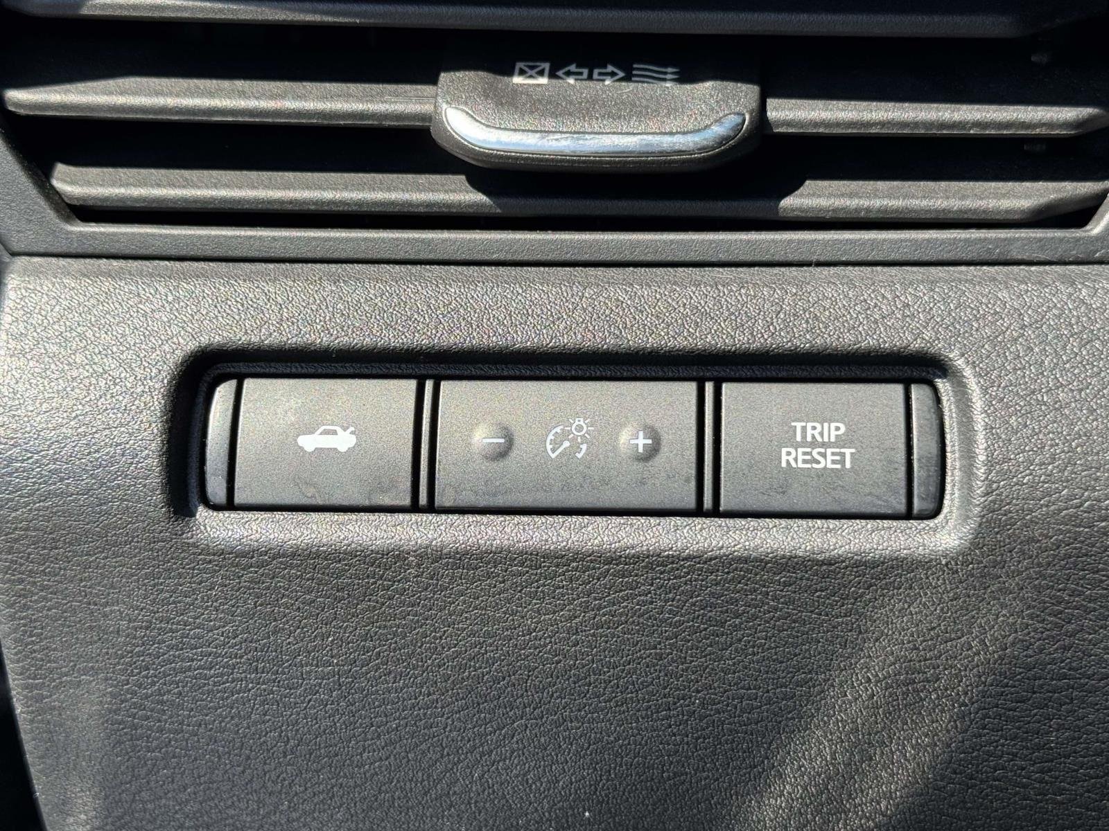 Used 2019 Deep Blue Pearl Nissan 2.5 SR image 8