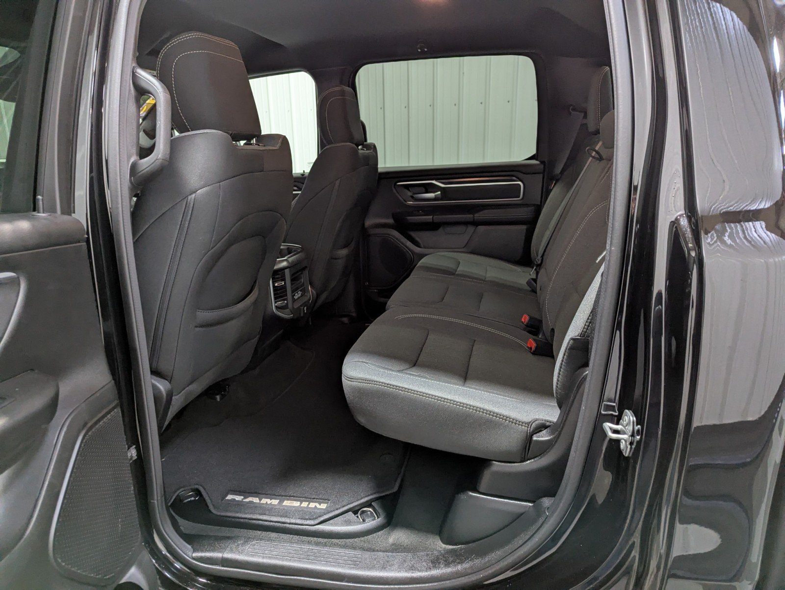 2022 Ram 1500 Big Horn photo 3