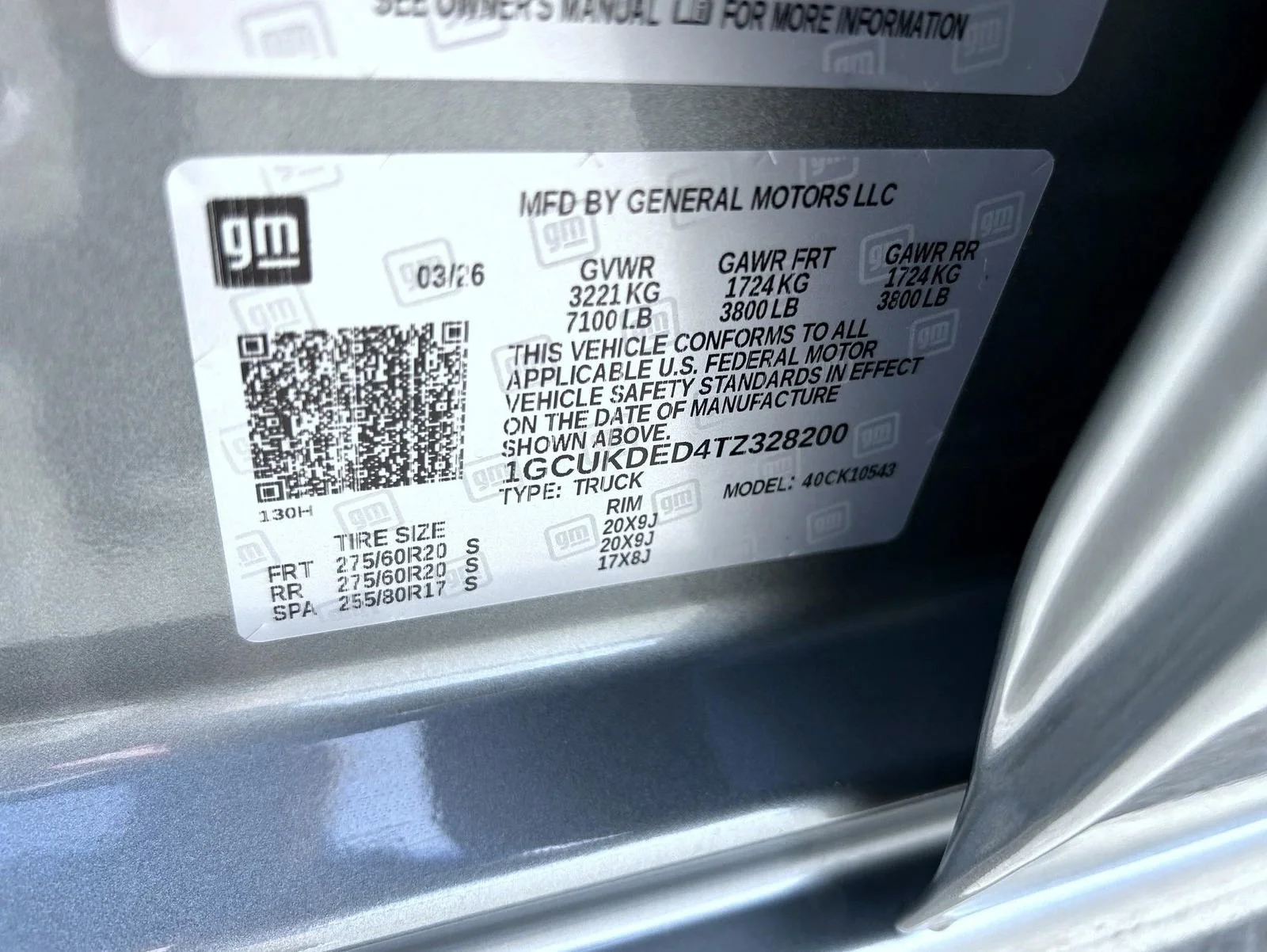 New 2026 Sterling Gray Metallic Chevrolet LT image 27