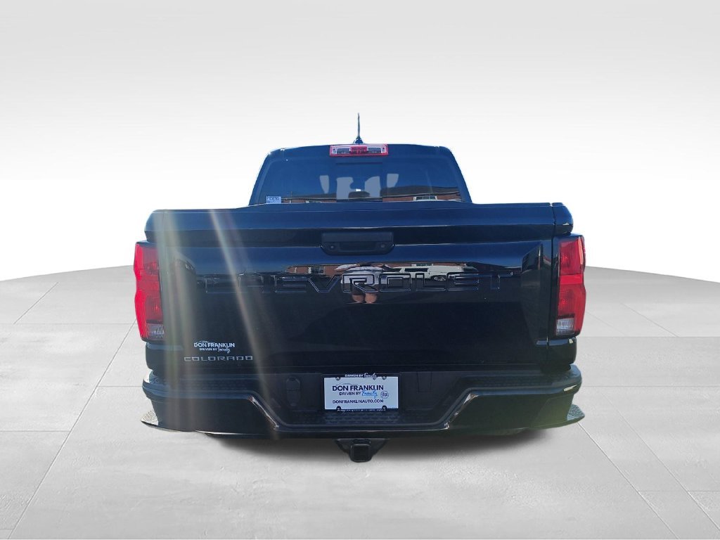 Used 2023 Black Chevrolet Z71 image 4