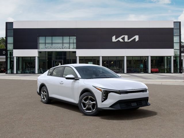 New 2026 Snow White Pearl Kia LXS image 8
