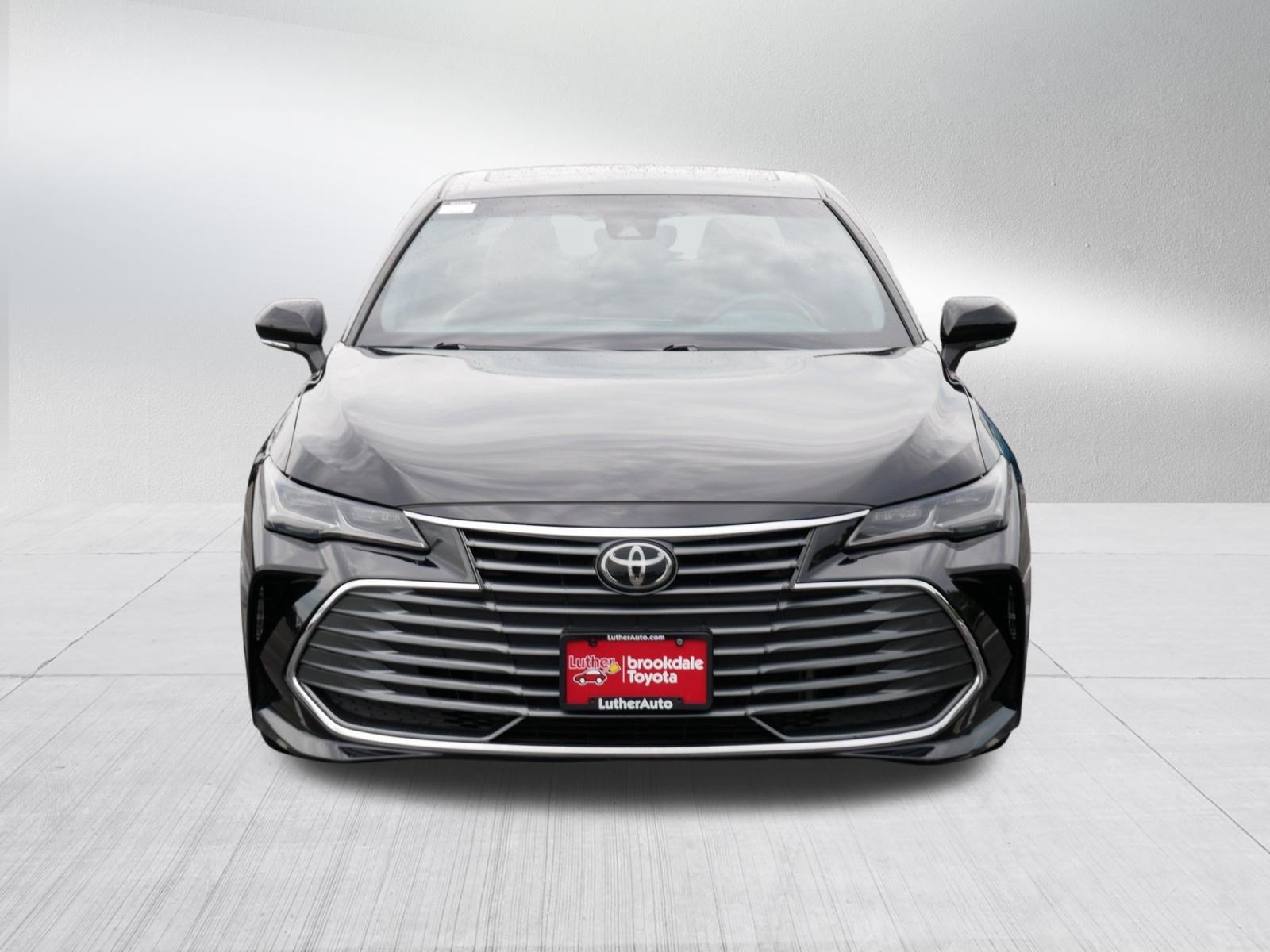 Certified 2019 Toyota Avalon Limited with VIN 4T1BZ1FB8KU020257 for sale in Brooklyn Center, Minnesota