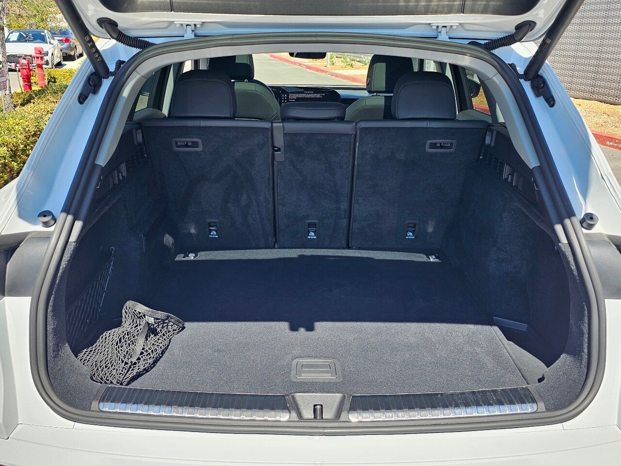 Used 2025 White Audi  image 7
