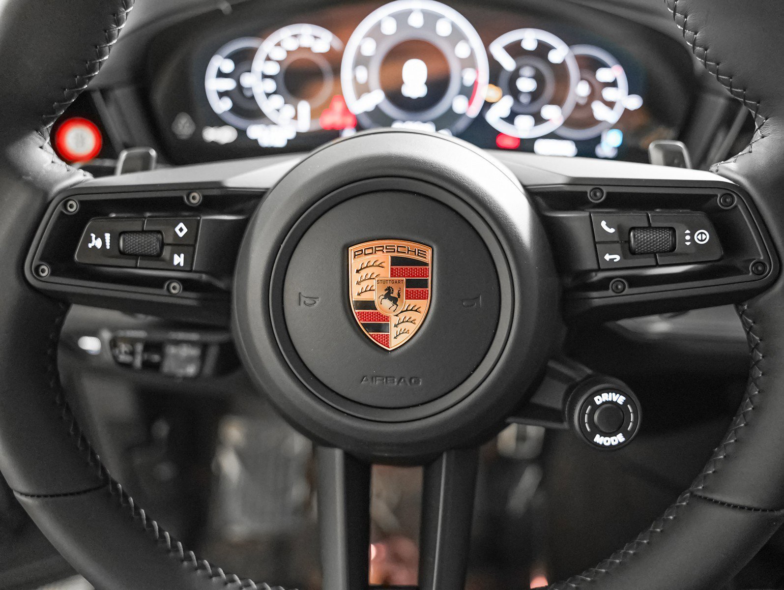 2026 Porsche Cayenne S - Photo 17