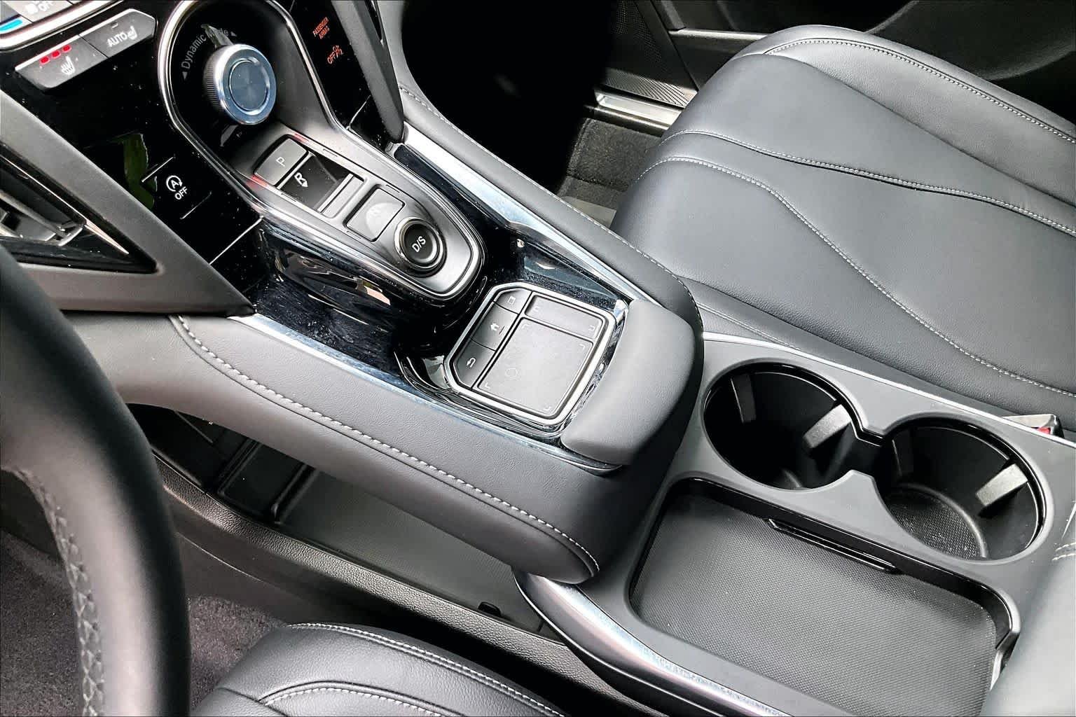 Used 2025 Platinum White Pearl Acura SH-AWD image 17