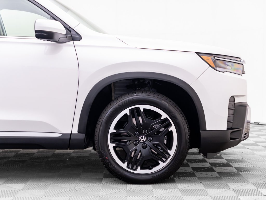 New 2026 Platinum White Pearl Honda Touring image 35