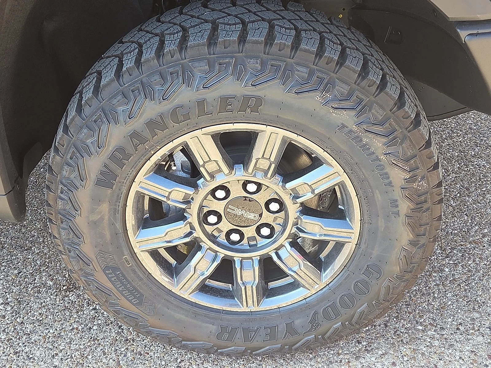 New 2026 Onyx Black GMC AT4X image 7
