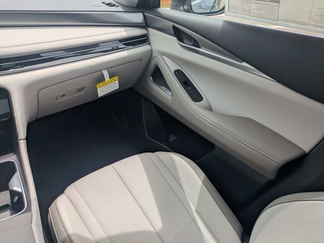 New 2027 GRAPHITE SHADOW INFINITI Luxe FWD image 17