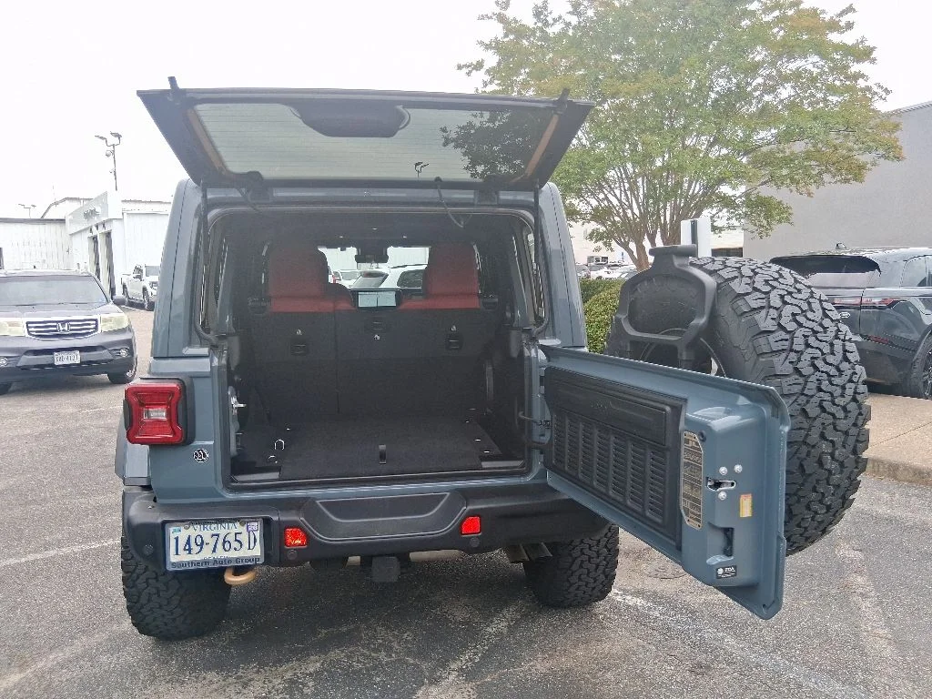 Used 2024 Gray Jeep Rubicon 392 image 18