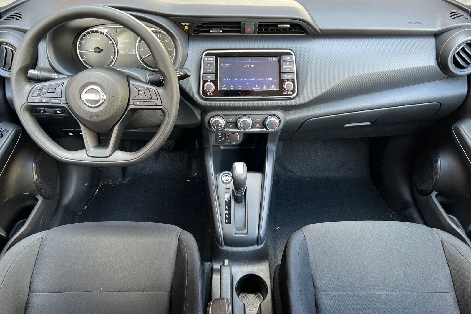 2025 Nissan KICKS PLAY Base - Photo 18