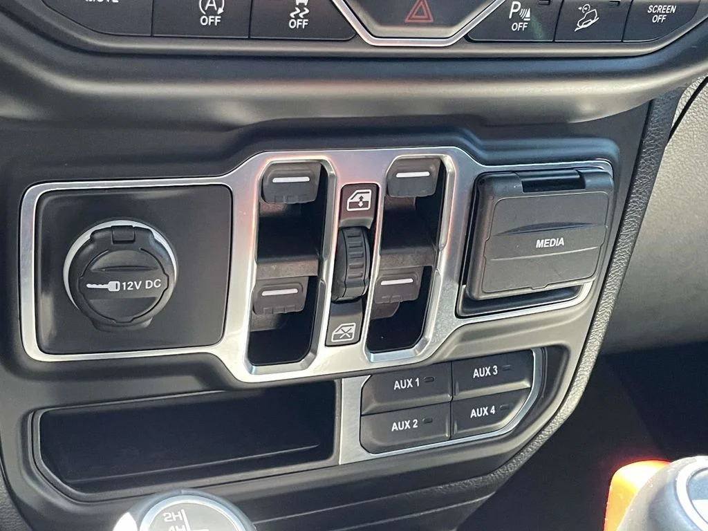 Used 2021 Gray Jeep Unlimited Sahara image 37