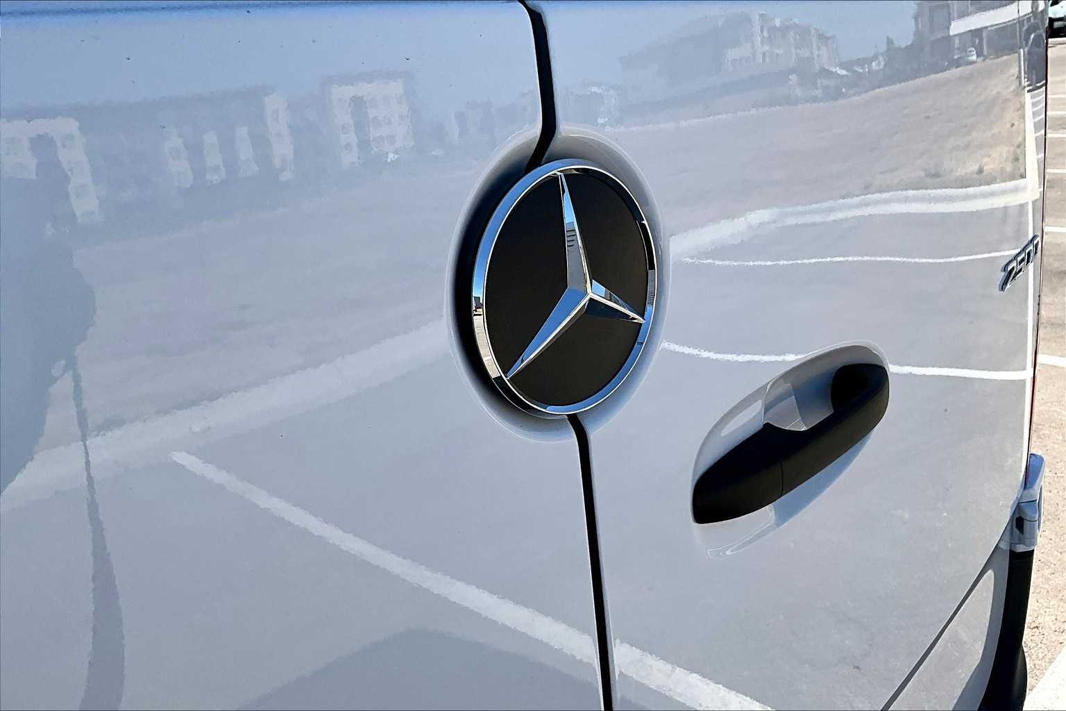 New 2026 Arctic White Mercedes-Benz  image 20