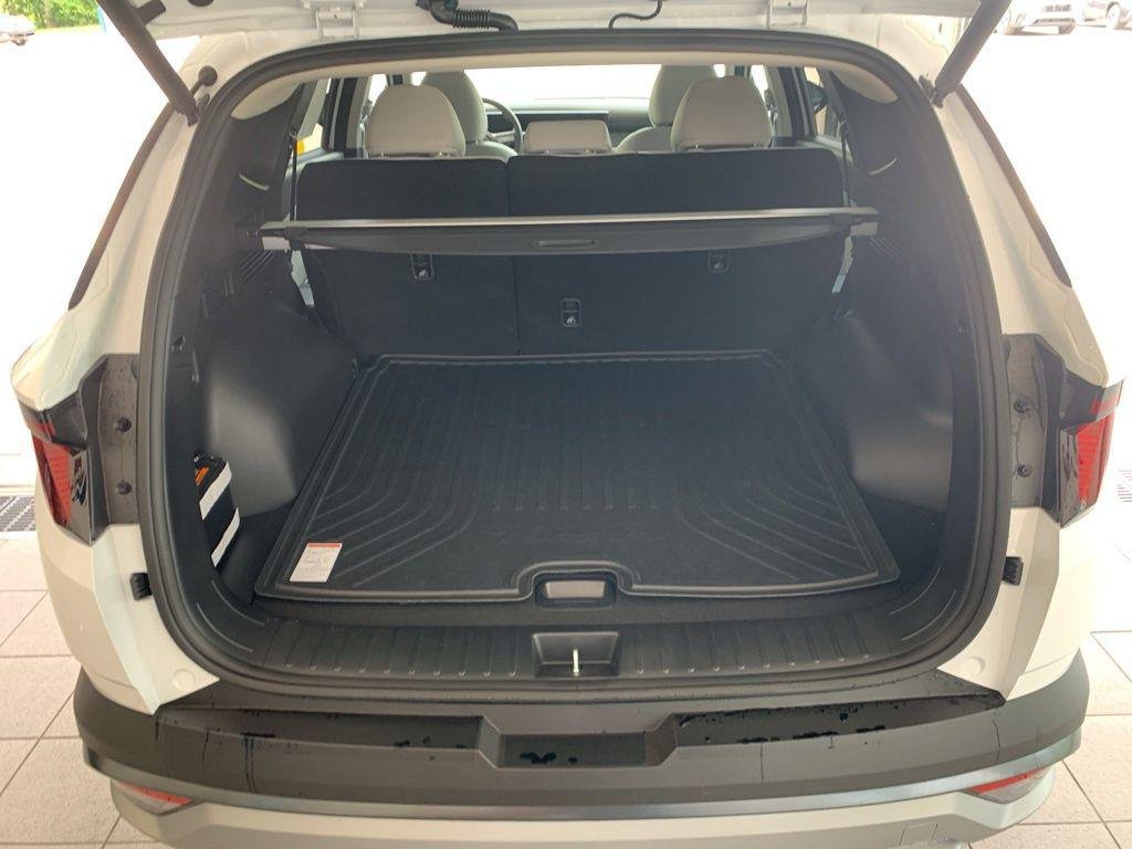 New 2026 White Hyundai SEL AWD image 15