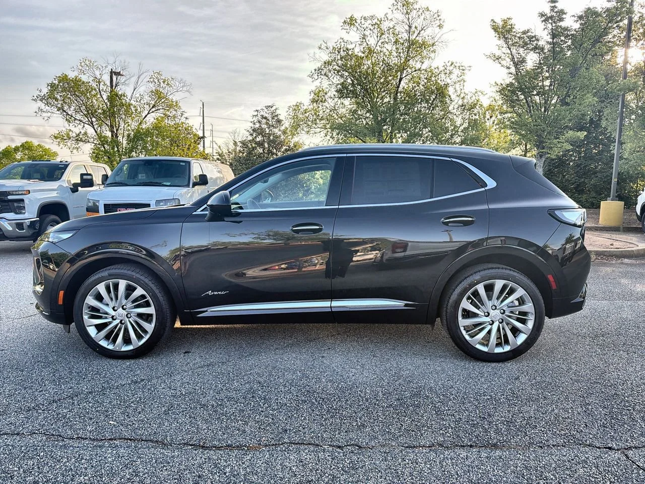 New 2026 Ebony Twilight Metallic Buick Avenir image 5