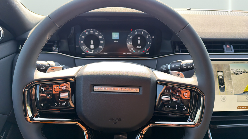 New 2026 Arroios Grey Land Rover S image 25
