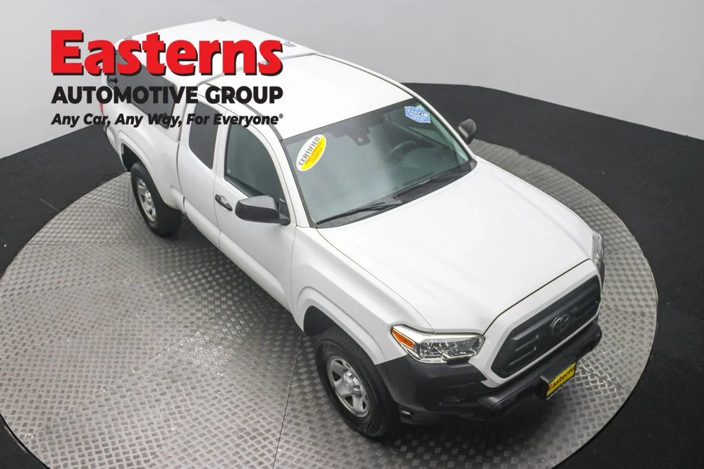 Used 2020 White Toyota SR image 3