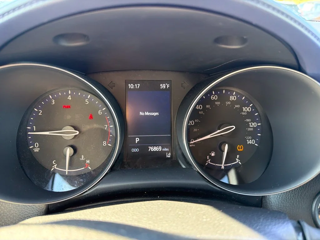 Used 2022 Wind Chill Pearl Toyota Limited image 7