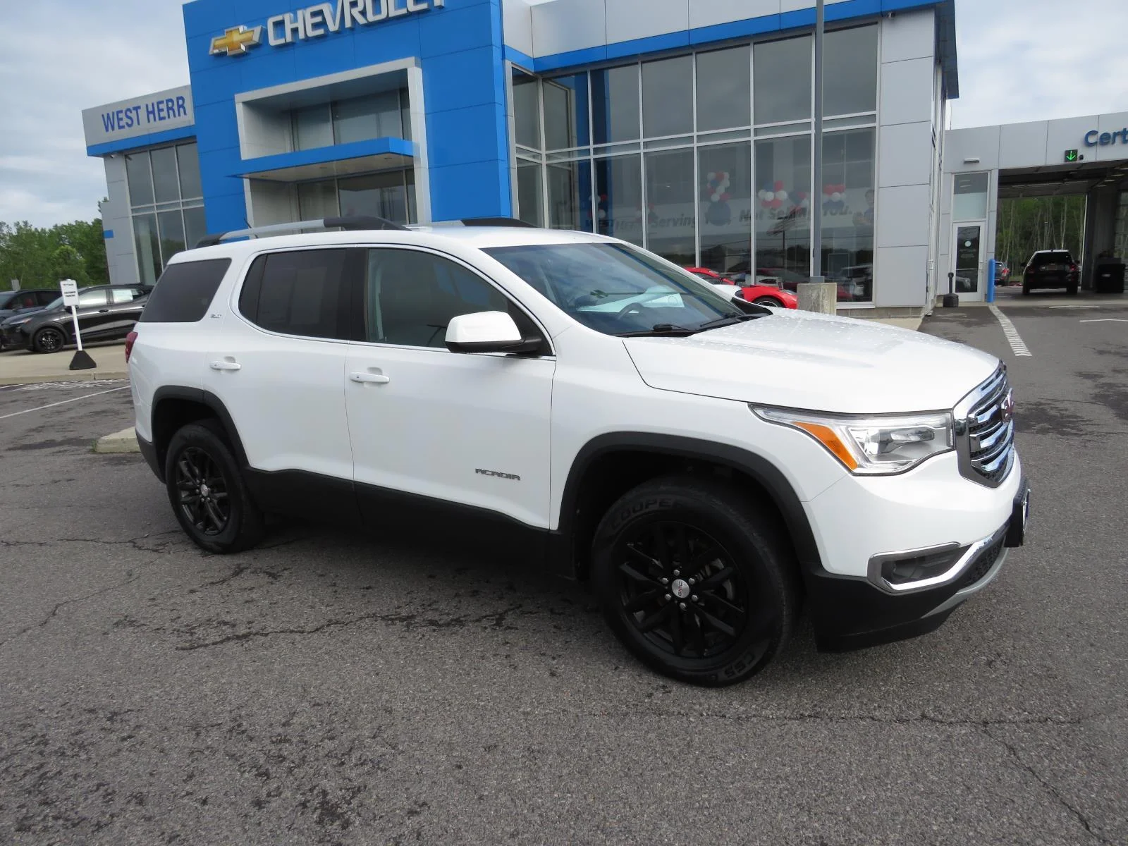 Used 2018 SUMMIT WHITE GMC SLT image 6
