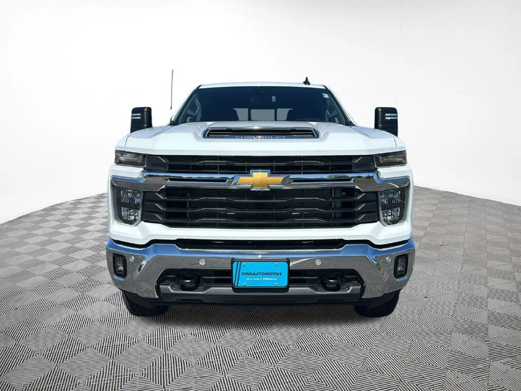 New 2026 Summit White Chevrolet LT image 3
