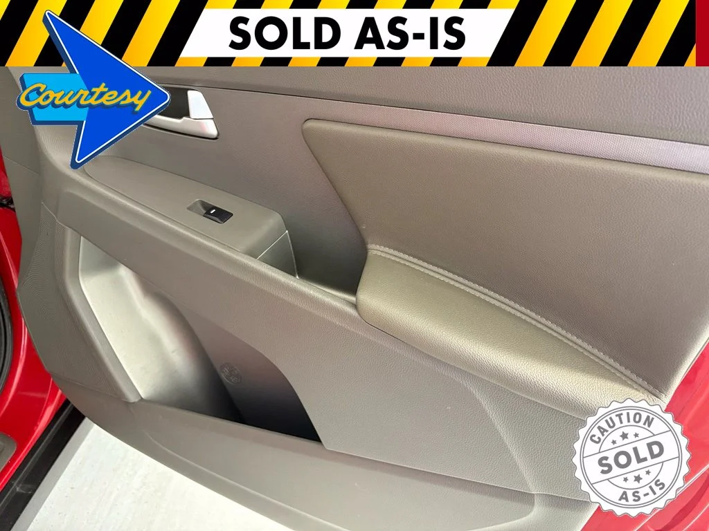 Used 2013 Red Kia LX image 37