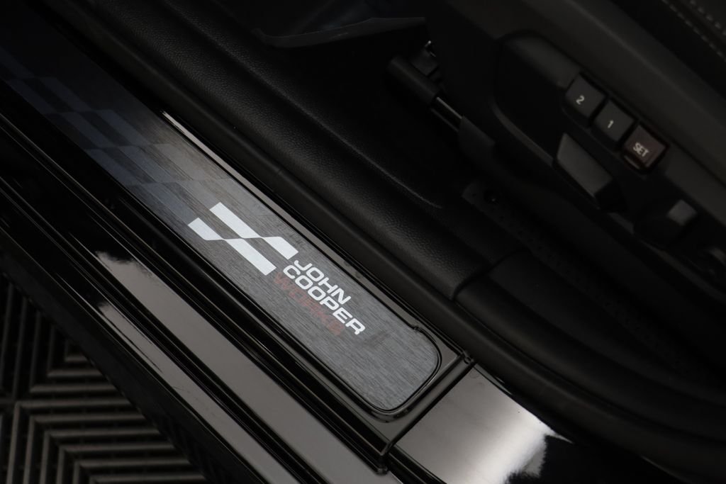 New 2026 Midnight Black MINI Iconic image 9