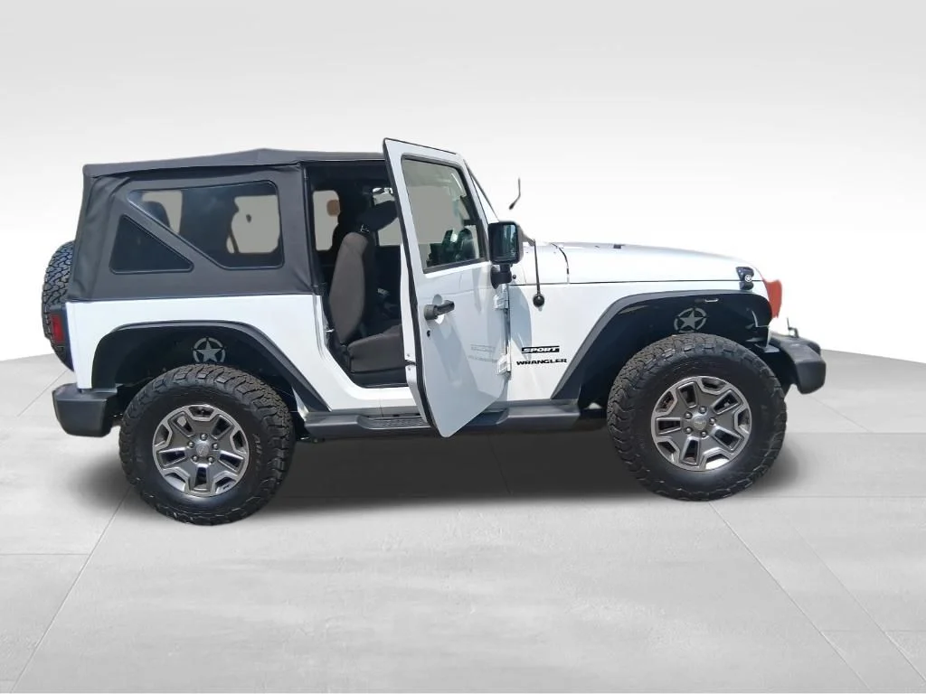 Used 2016 White Jeep Sport image 16