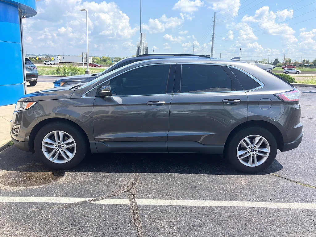 Used 2017 Magnetic Ford SEL image 34