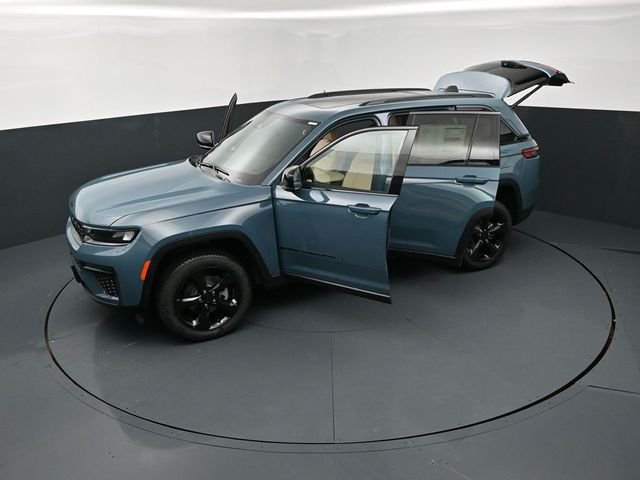 New 2026 Steel Blue Exterior Paint Jeep Limited image 26
