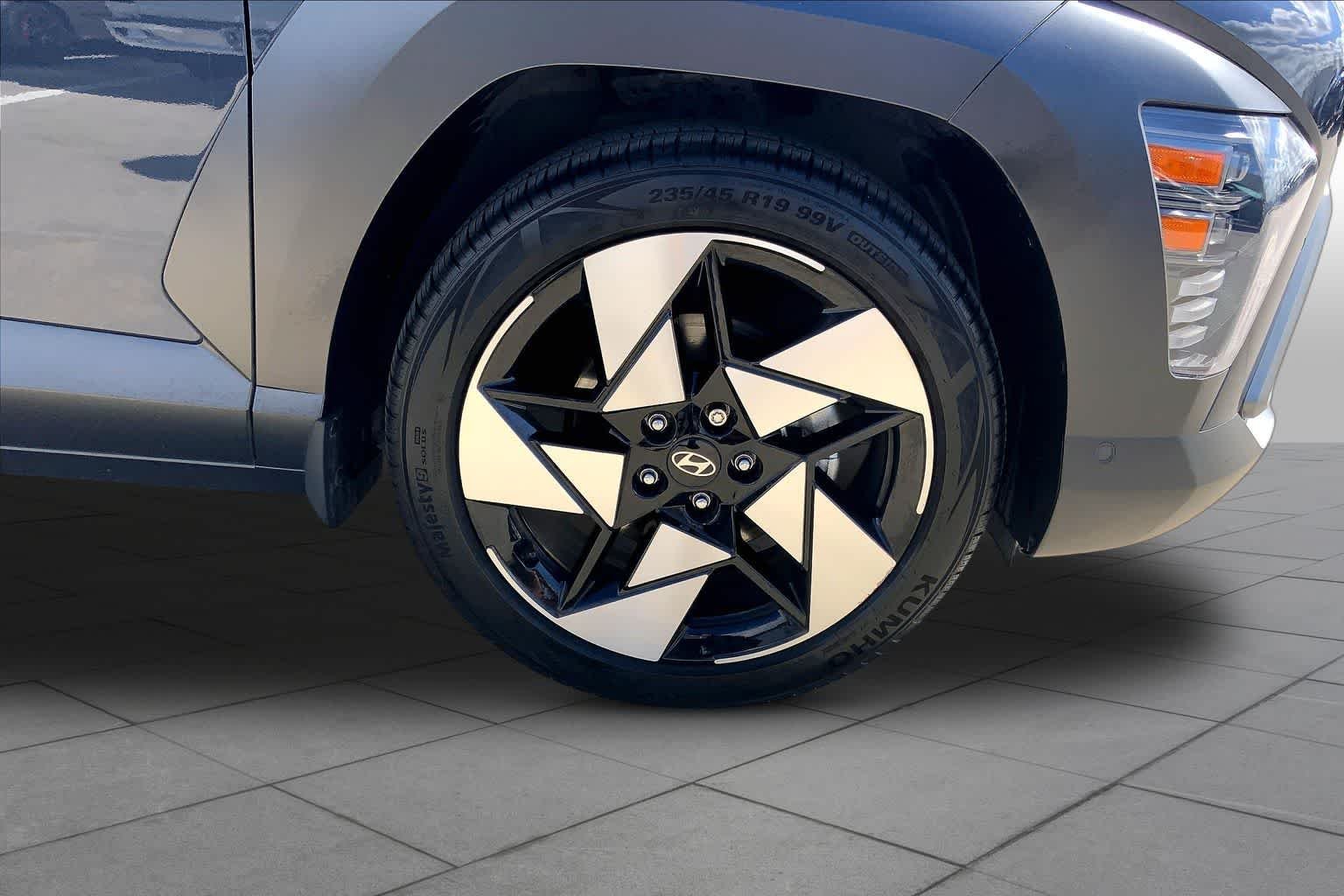 Used 2024 Denim Blue Pearl Hyundai Limited image 10