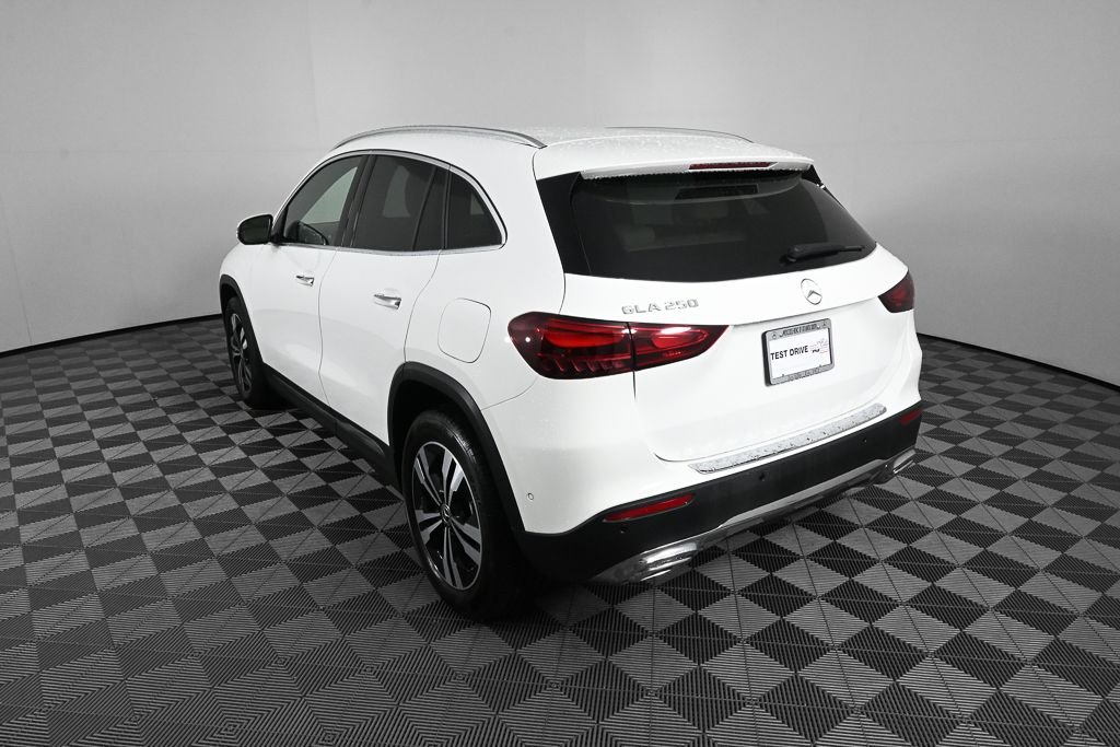 Certified Used 2026 White Mercedes-Benz GLA 250 image 4