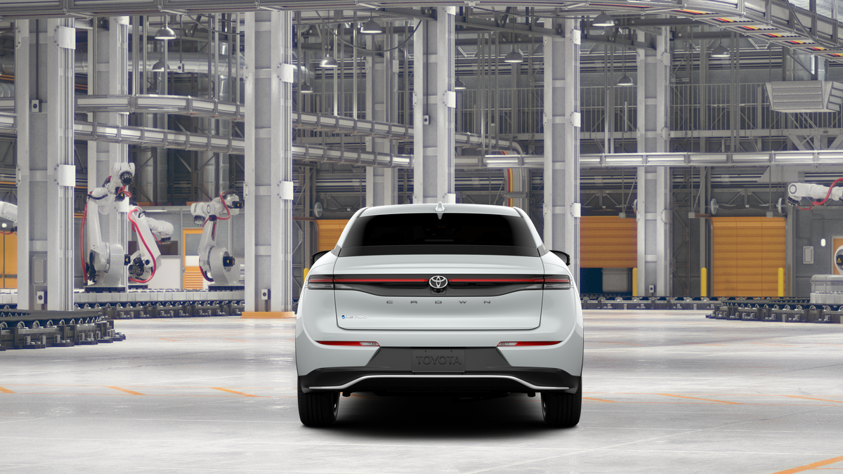 New 2026 Oxygen White Toyota XLE image 8