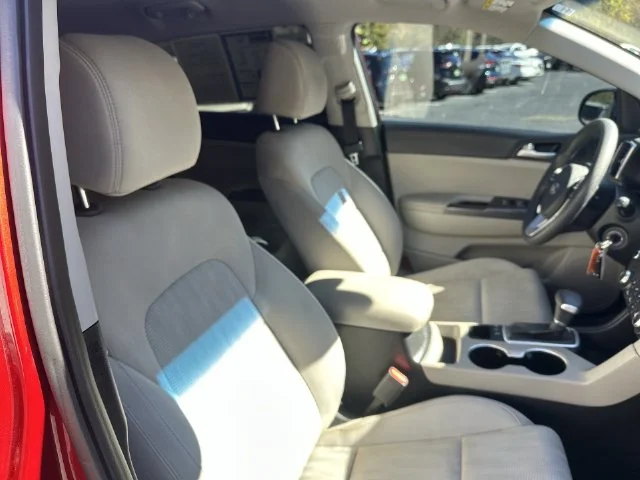 Used 2020 Red Kia LX image 35