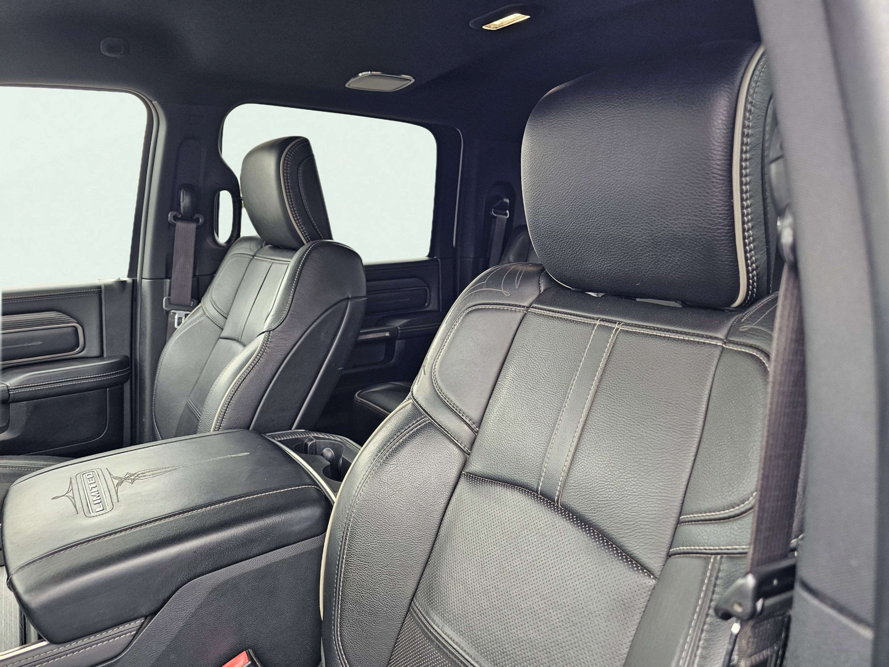 2020 RAM Ram 2500 Pickup Laramie Limited - Photo 19