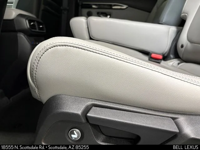 Used 2024 White Honda Touring image 21