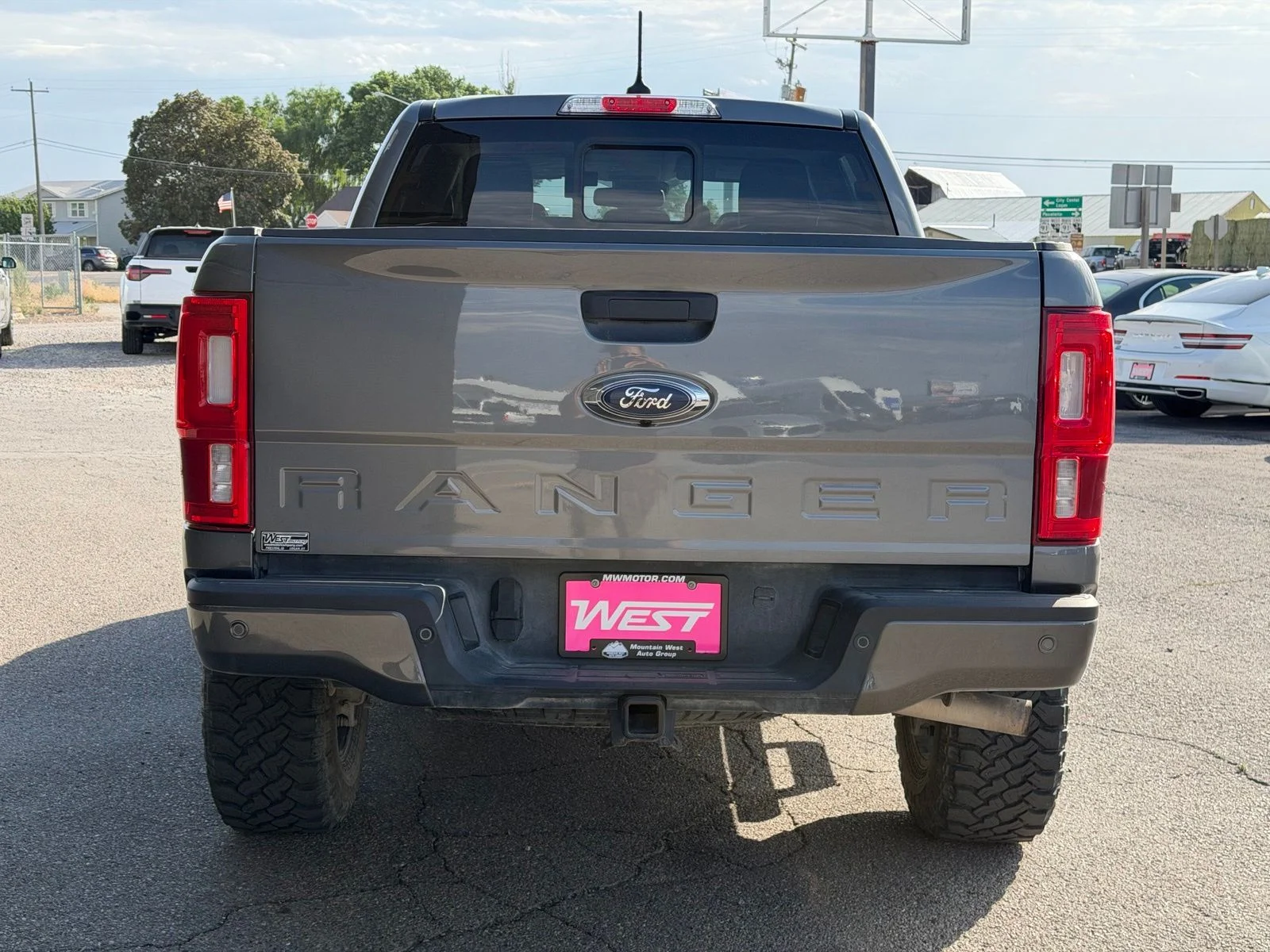 Used 2023 Gray Ford Lariat image 4