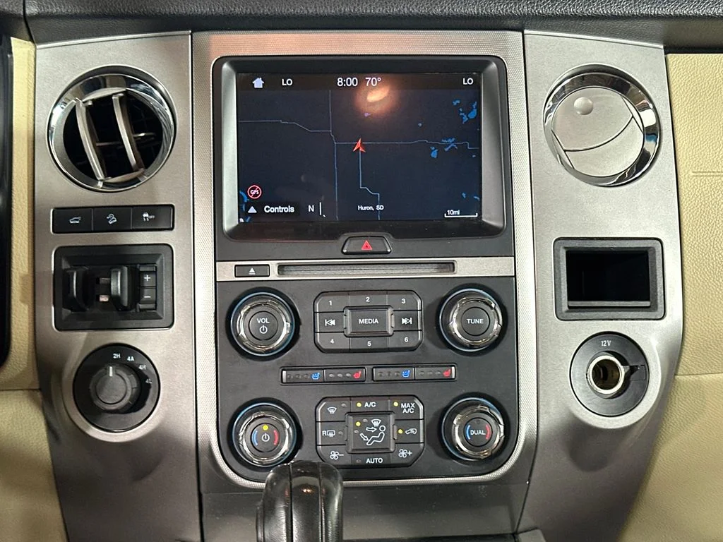 Used 2017 Gold Ford XLT image 29