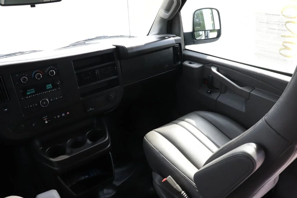Used 2025 Summit White Chevrolet EXT image 14
