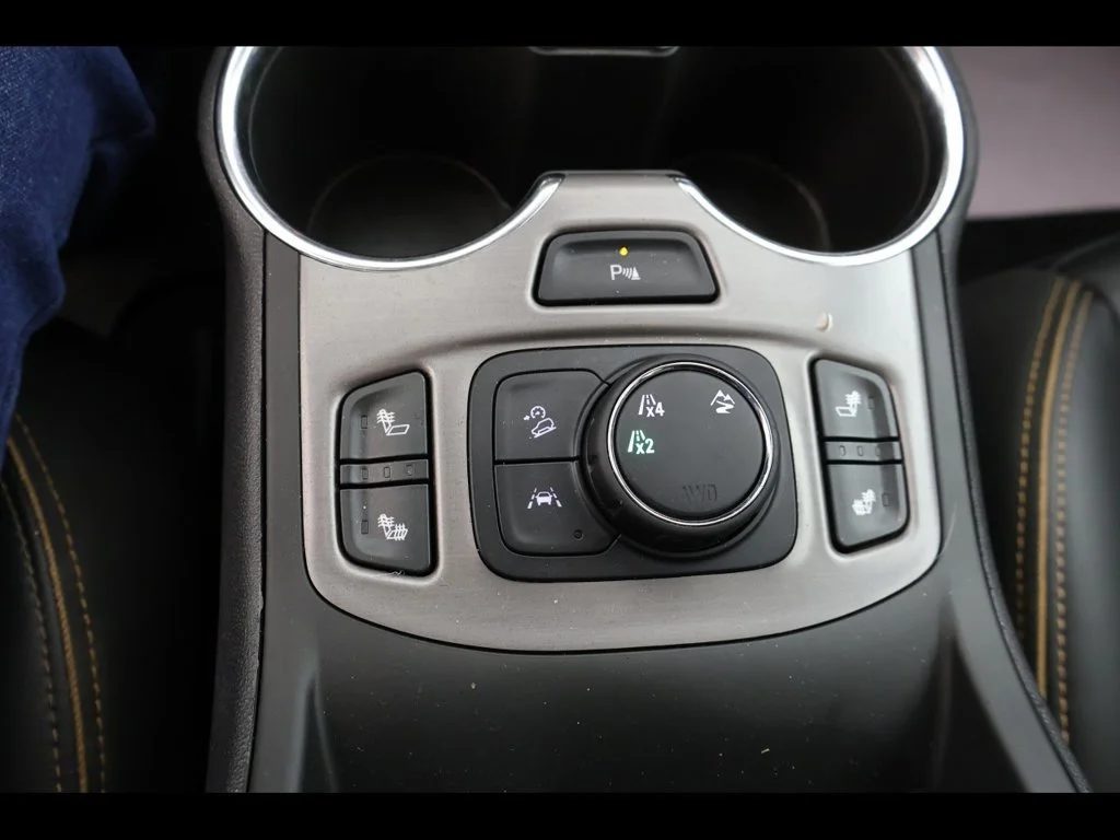 Used 2022 Black GMC AT4 image 16