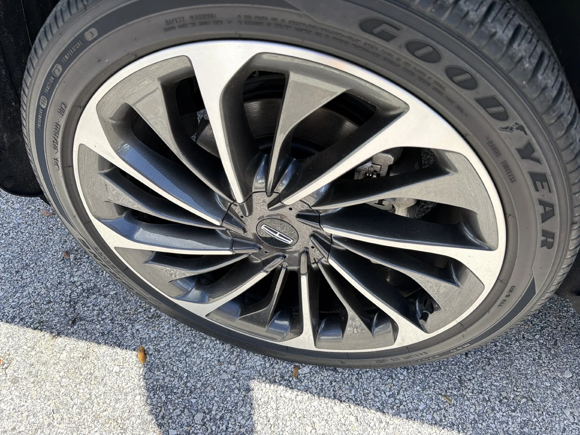 Used 2021 Blue Lincoln Reserve image 7