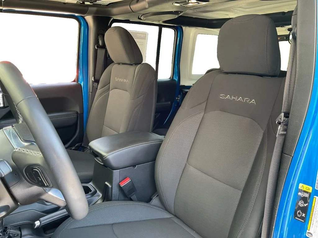 Used 2023 Blue Jeep Sahara image 26