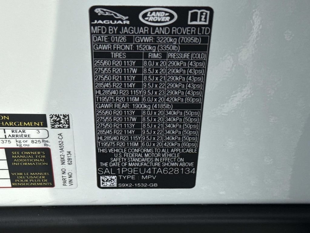 New 2026 Fuji White Land Rover SE image 30