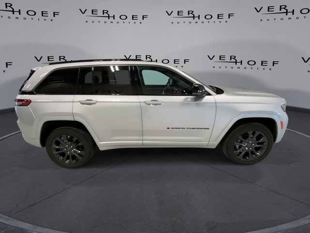 Used 2026 Silver Zynith Jeep Limited Reserve image 9