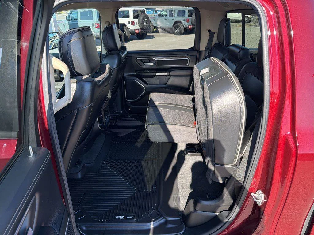 Used 2019 Red Ram Laramie image 22