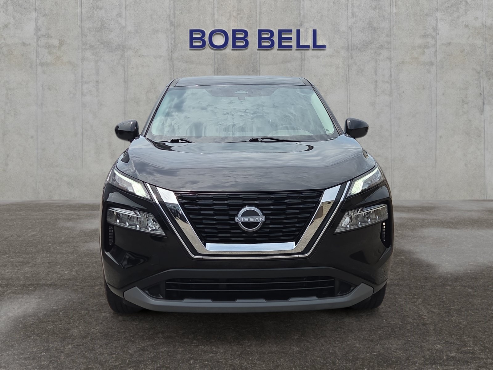 Used 2023 Super Black Nissan SV image 8