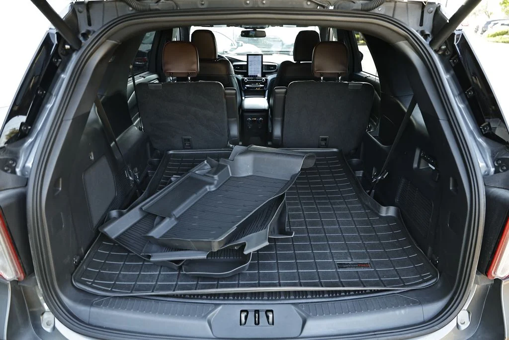 Used 2022 Carbonized Gray Metallic Ford Platinum image 30