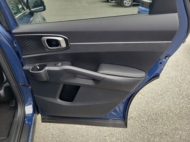 2025 Kia Sorento S - Photo 32