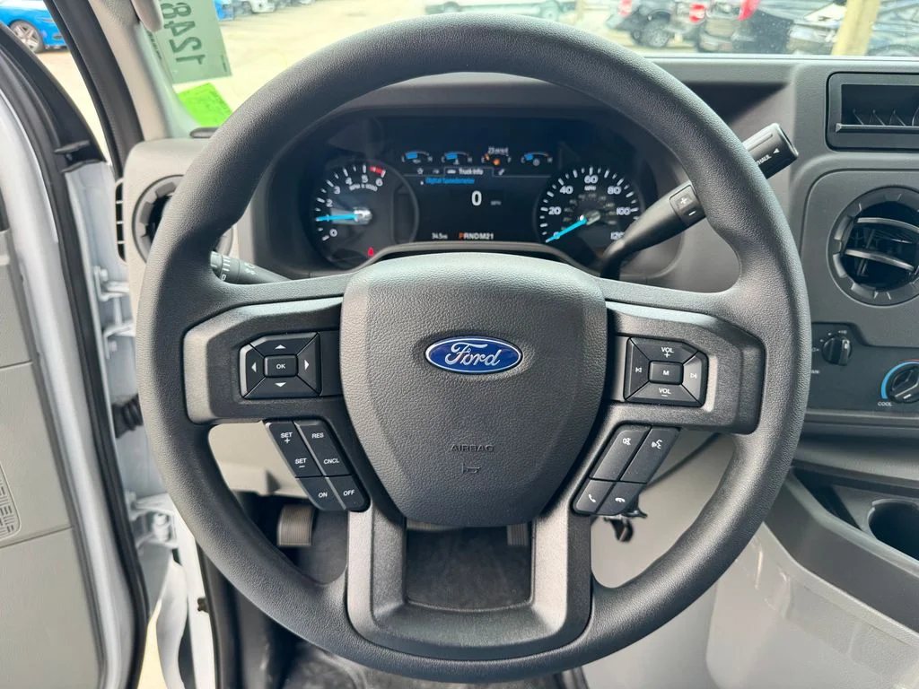 New 2027 White Ford Base image 31