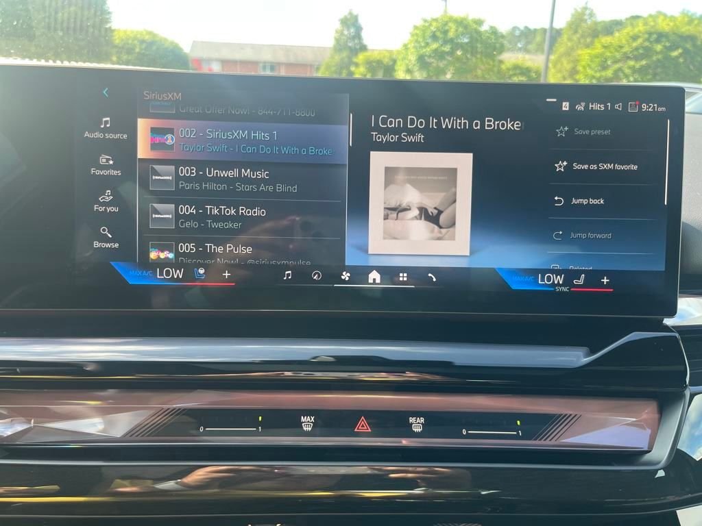 2025 BMW i5 40 - Photo 18