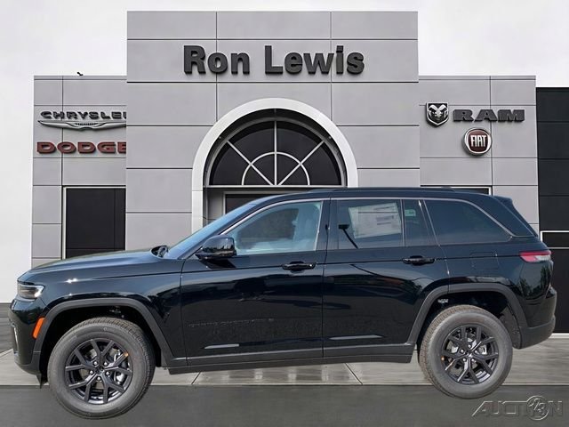 2027 Jeep Grand Cherokee Laredo Altitude